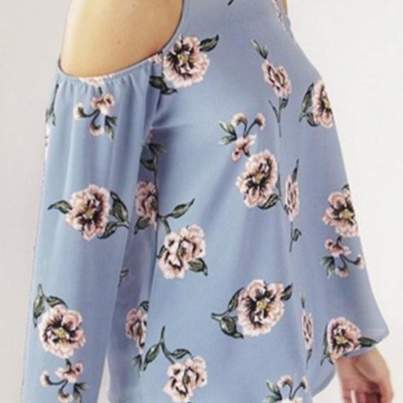 Chambray Off the Shoulder Blouse - Picture 2 of 3